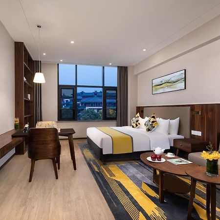 Citadines Taoyuanju Chongqing Aparthotel Exterior photo